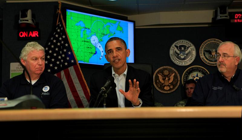 Obama en la Federal Emergency Management Agency. Foto: EFE